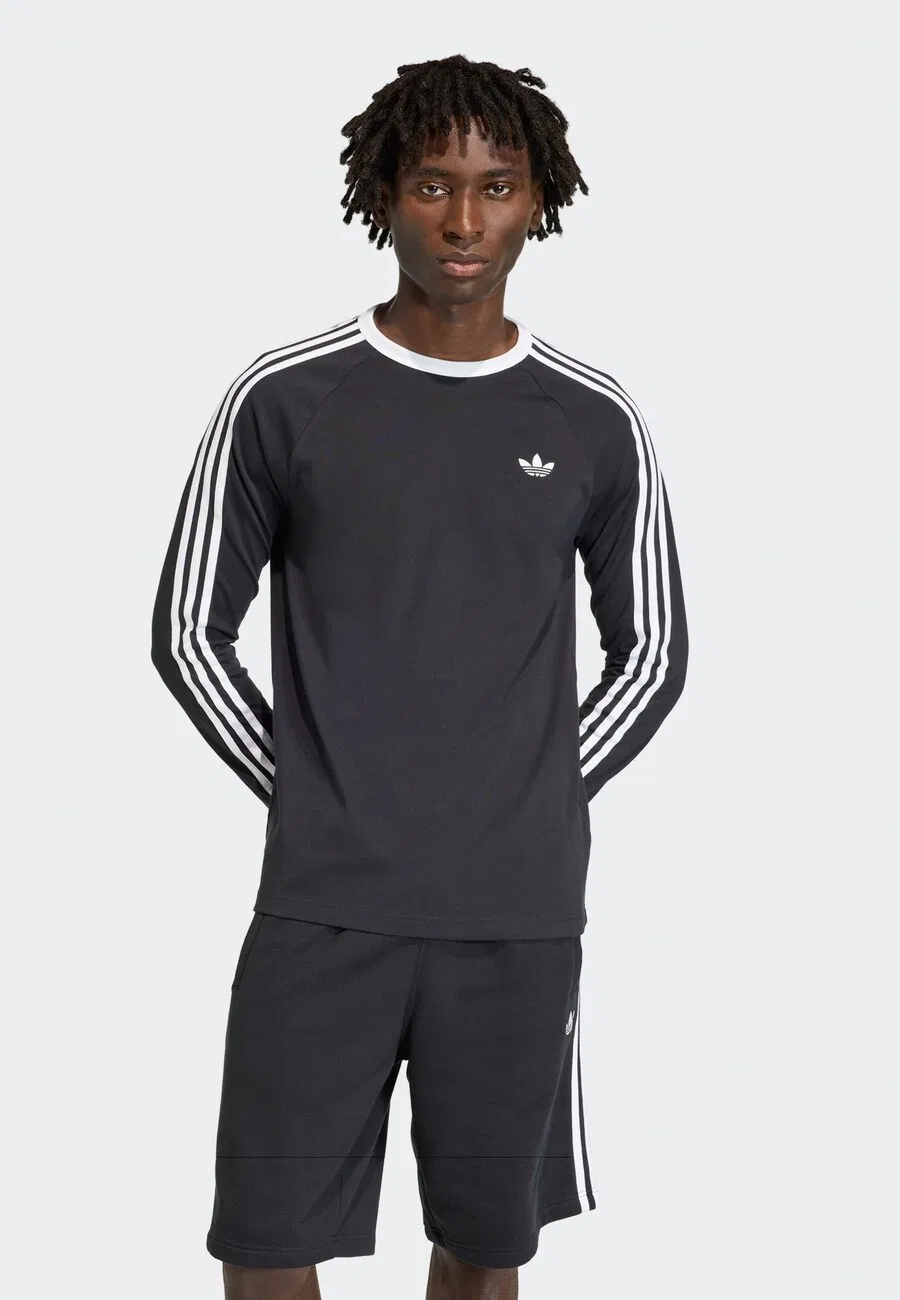 Футболка ADIDAS ORIGINALS '3-STRIPES LONGSLEEVE' черного цвета — фото 2