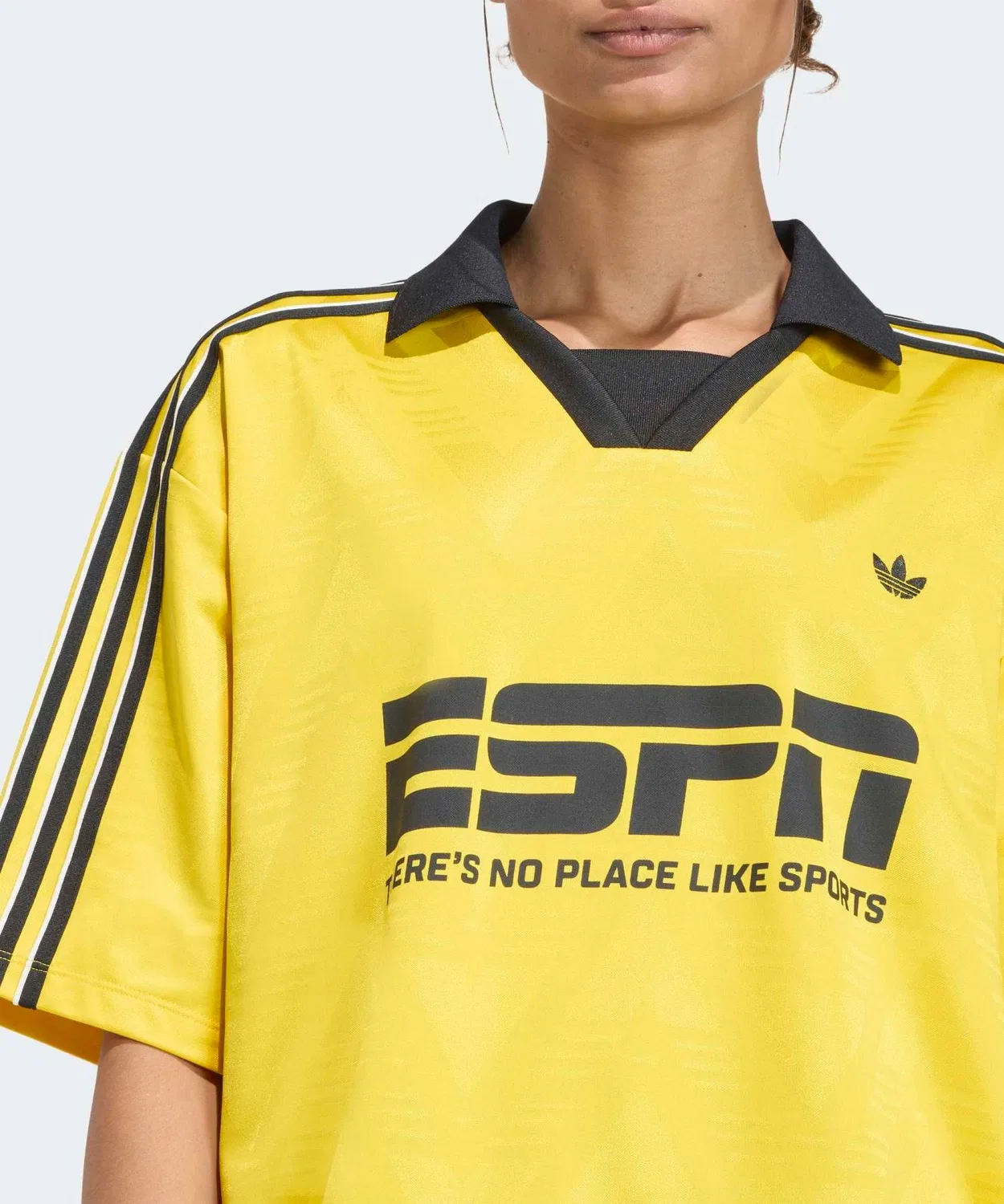 Женская футболка-джерси оверсайз с V-образным вырезом Adidas Originals, Yellow — фото 4