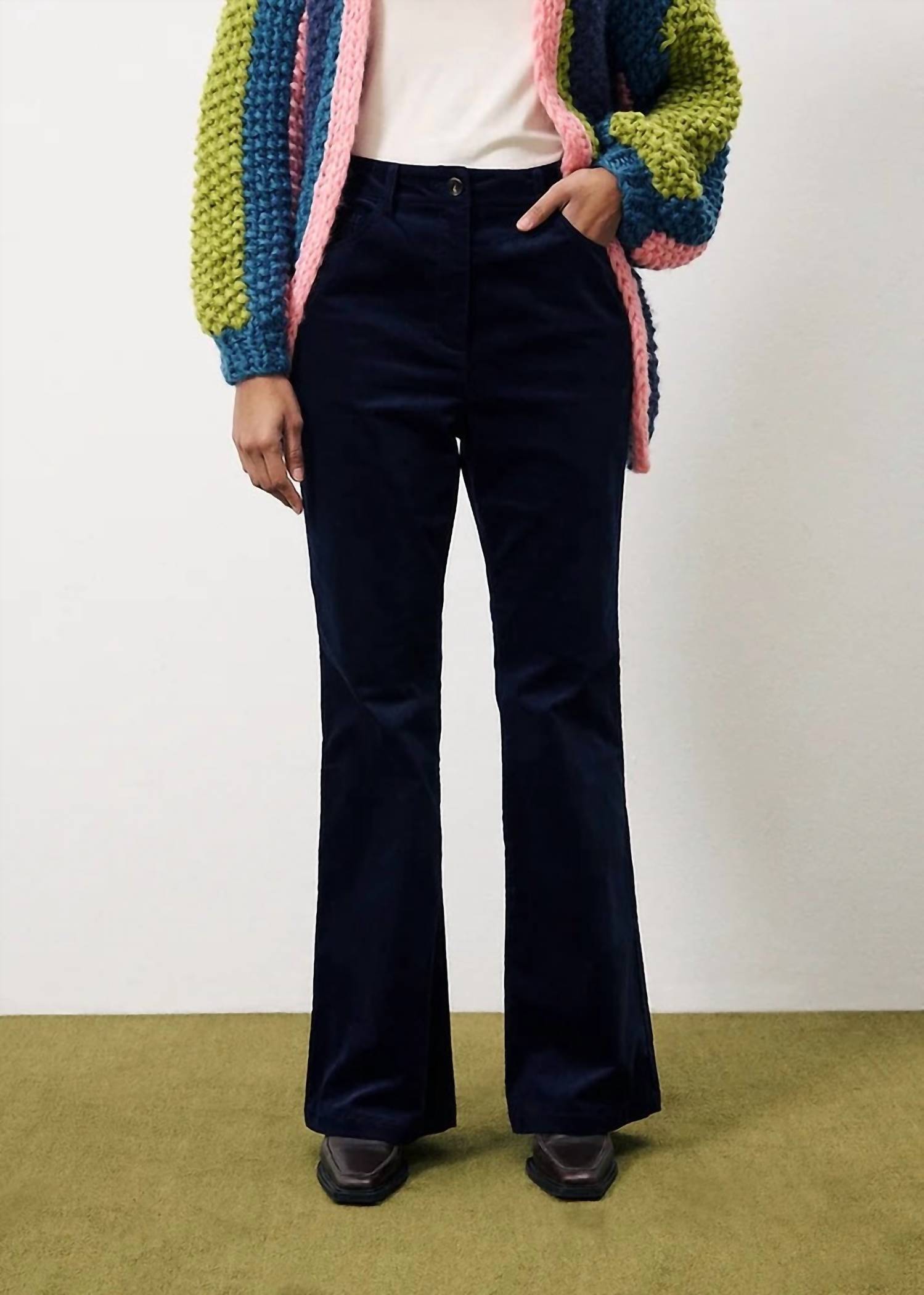 

Брюки Beth с высокой талией в темно-синем цвете FRNCH