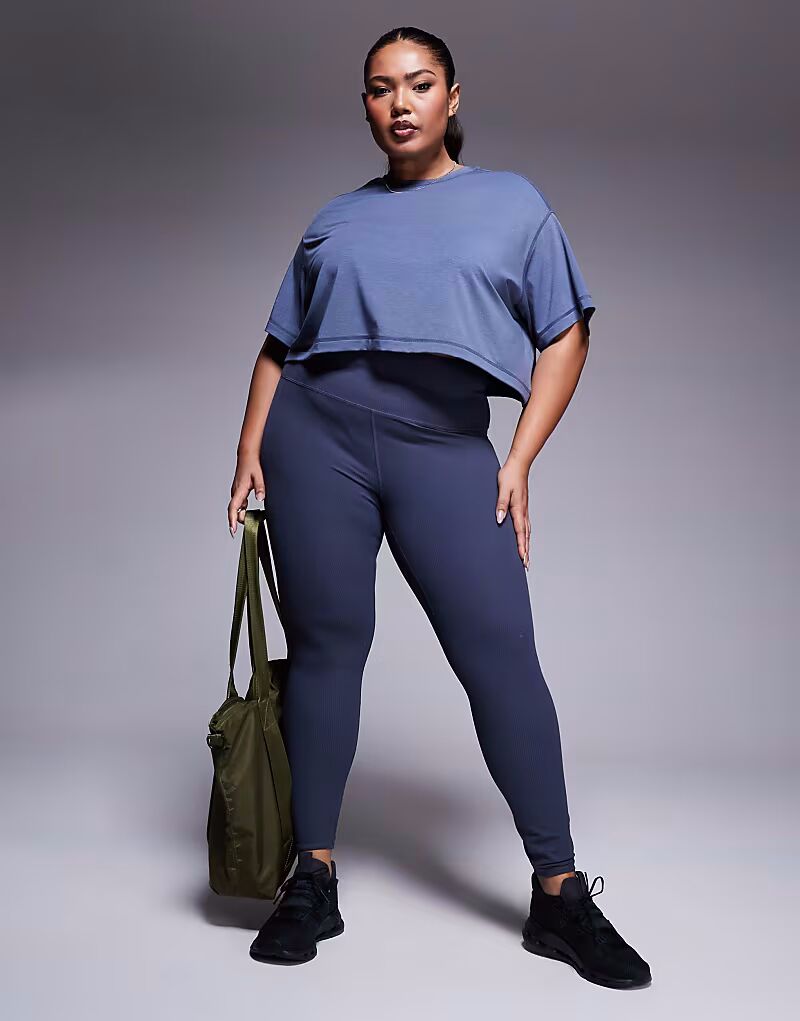 

4505 Curve Icon быстросохнущая укороченная свободная футболка василькового цвета