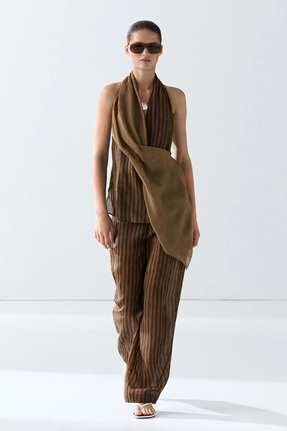 Брюки Massimo Dutti, струящиеся полосатые, темно-хаки — фото 4
