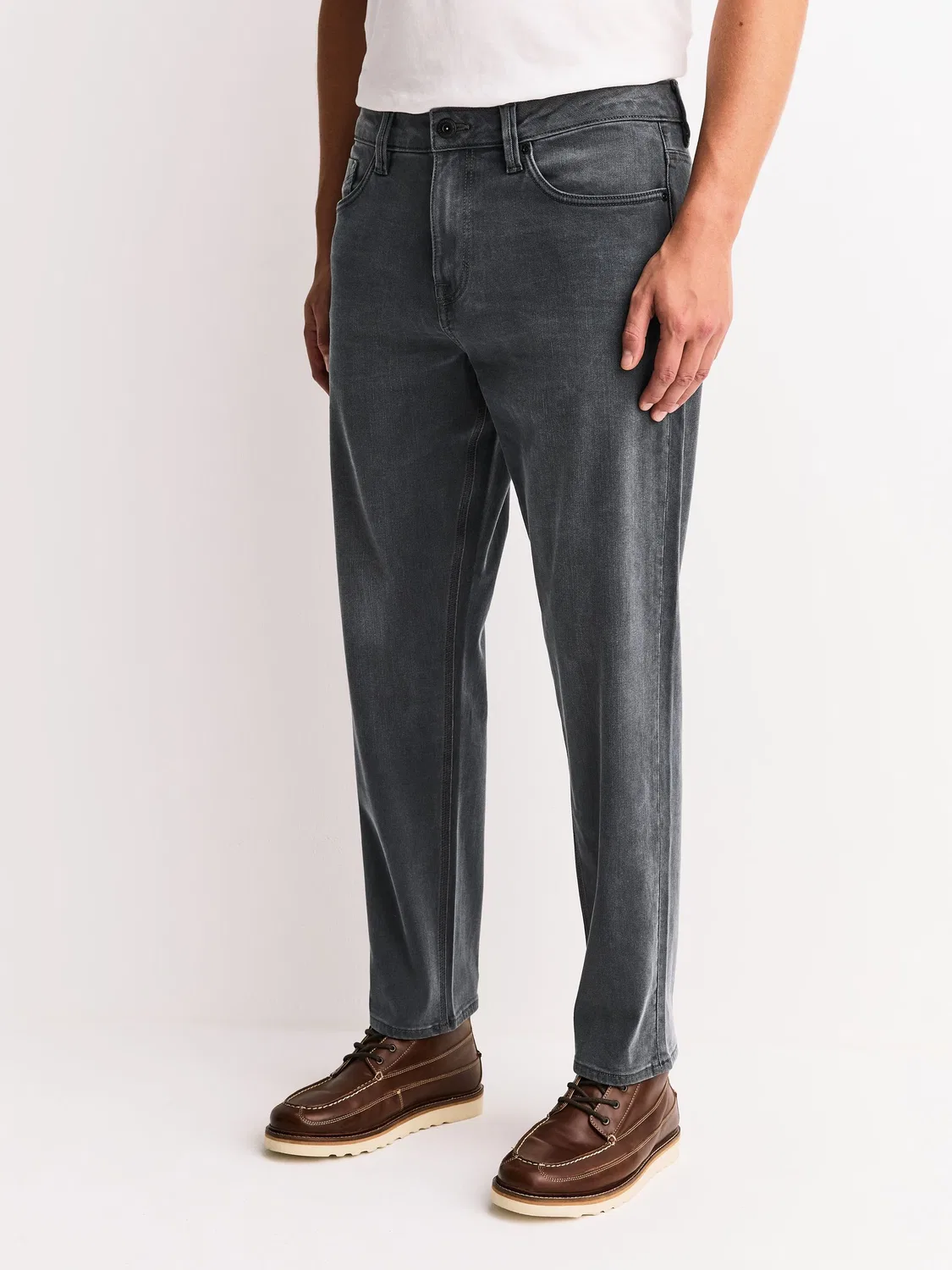 Джинсы Slim Fit Motionflex Next, серые