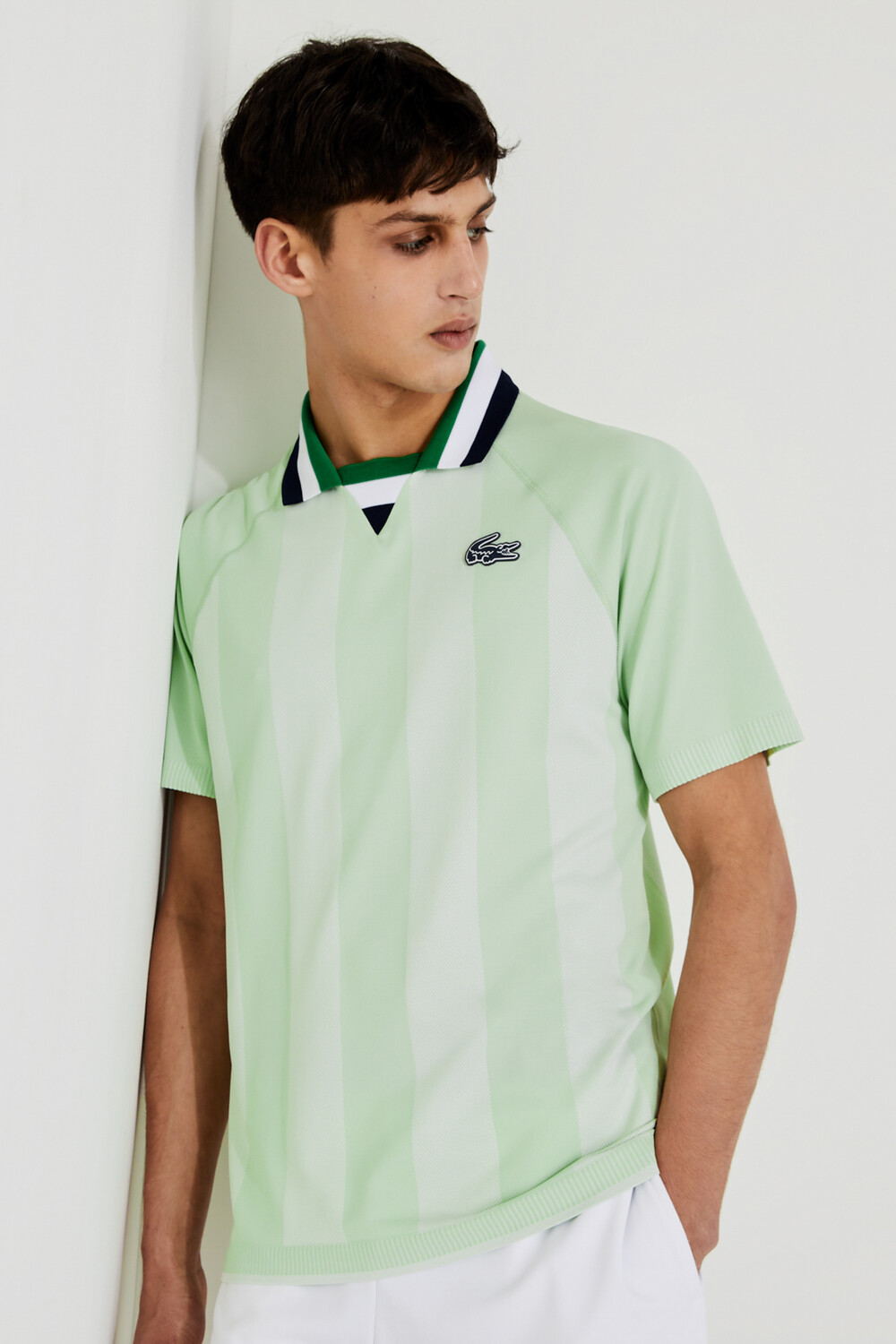 

Рубашка – черная – стандартного кроя Lacoste, черный