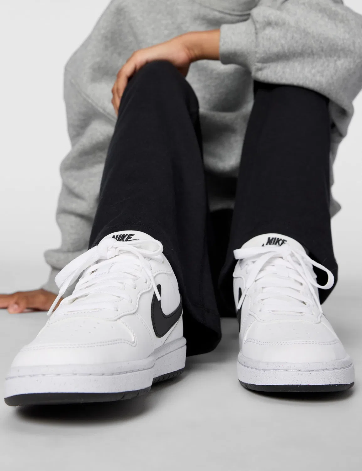 Детские кроссовки для мальчиков с закрытием на шнурки Court Borough Low Recraft NIKE, White — фото 2