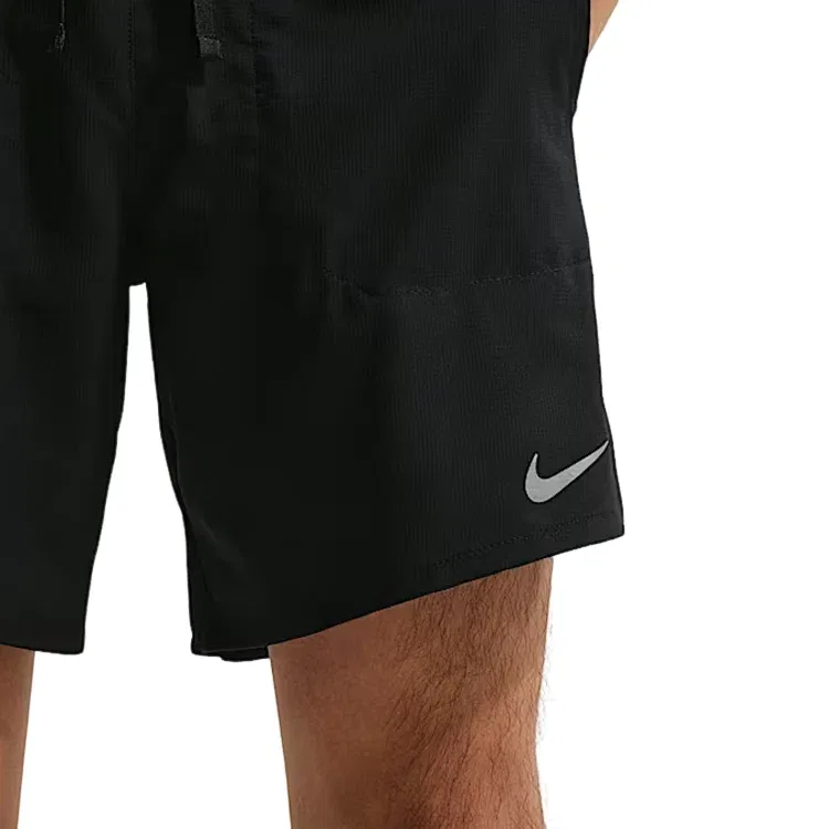 Мужские беговые шорты Nike Stride Dri-FIT 7-дюймовые с подкладкой, черный — фото 3