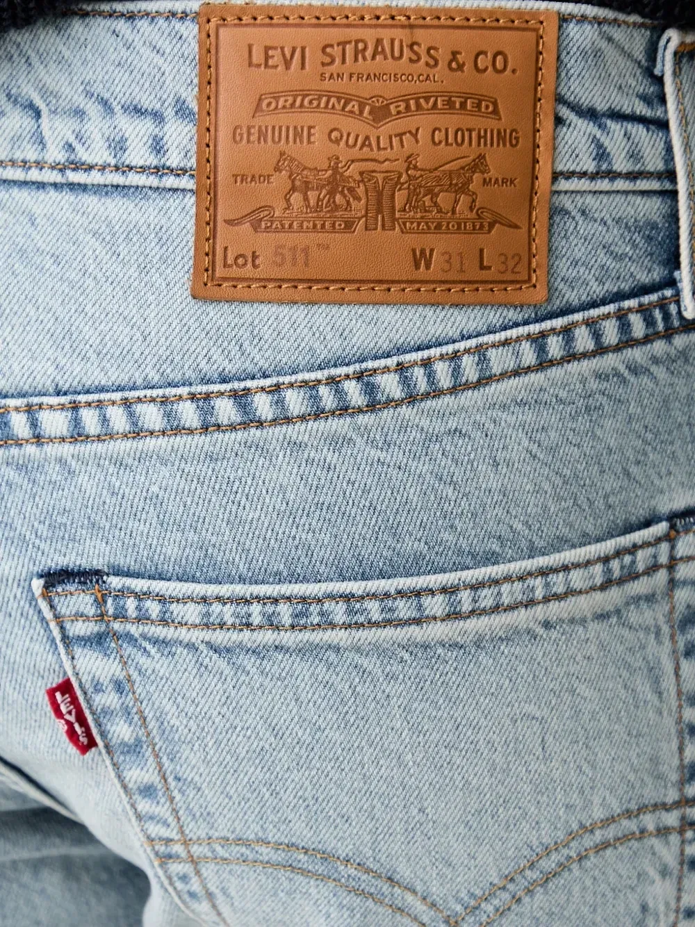 Джинсы Levi's 511 зауженного кроя, синий — фото 4