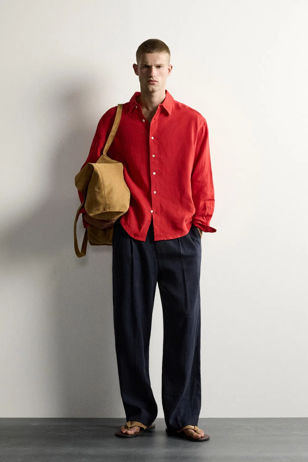 Рубашка свободного кроя из 100% льна. ZARA, Red