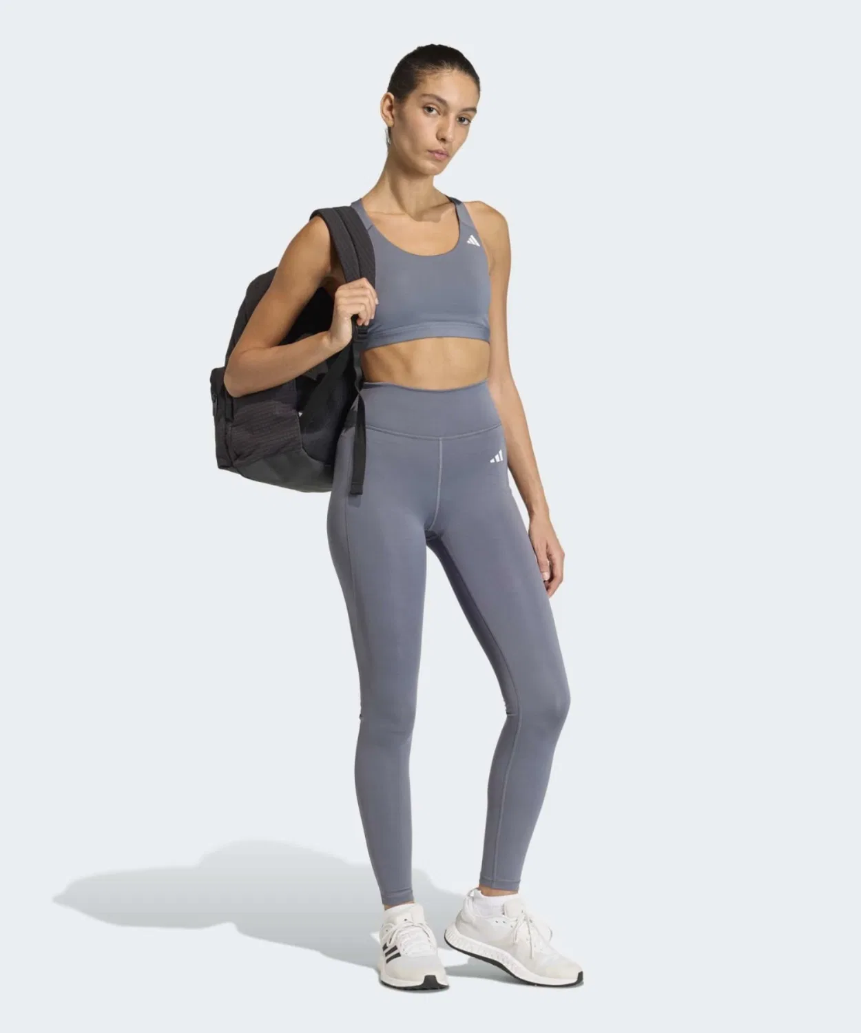 Женский спортивный бюстгальтер средней поддержки Optime Essentials Workout Medium Support Bra Adidas, Gray — фото 4