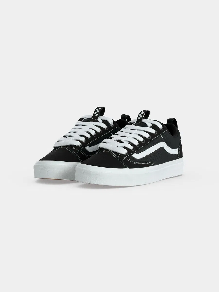 Кроссовки VANS 'OLD SKOOL' черного цвета — фото 2