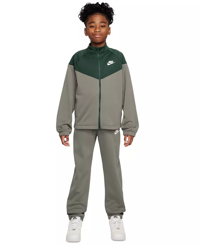 

Спортивный костюм Dri-FIT для больших мальчиков, комплект из 2 предметов Nike, зеленый