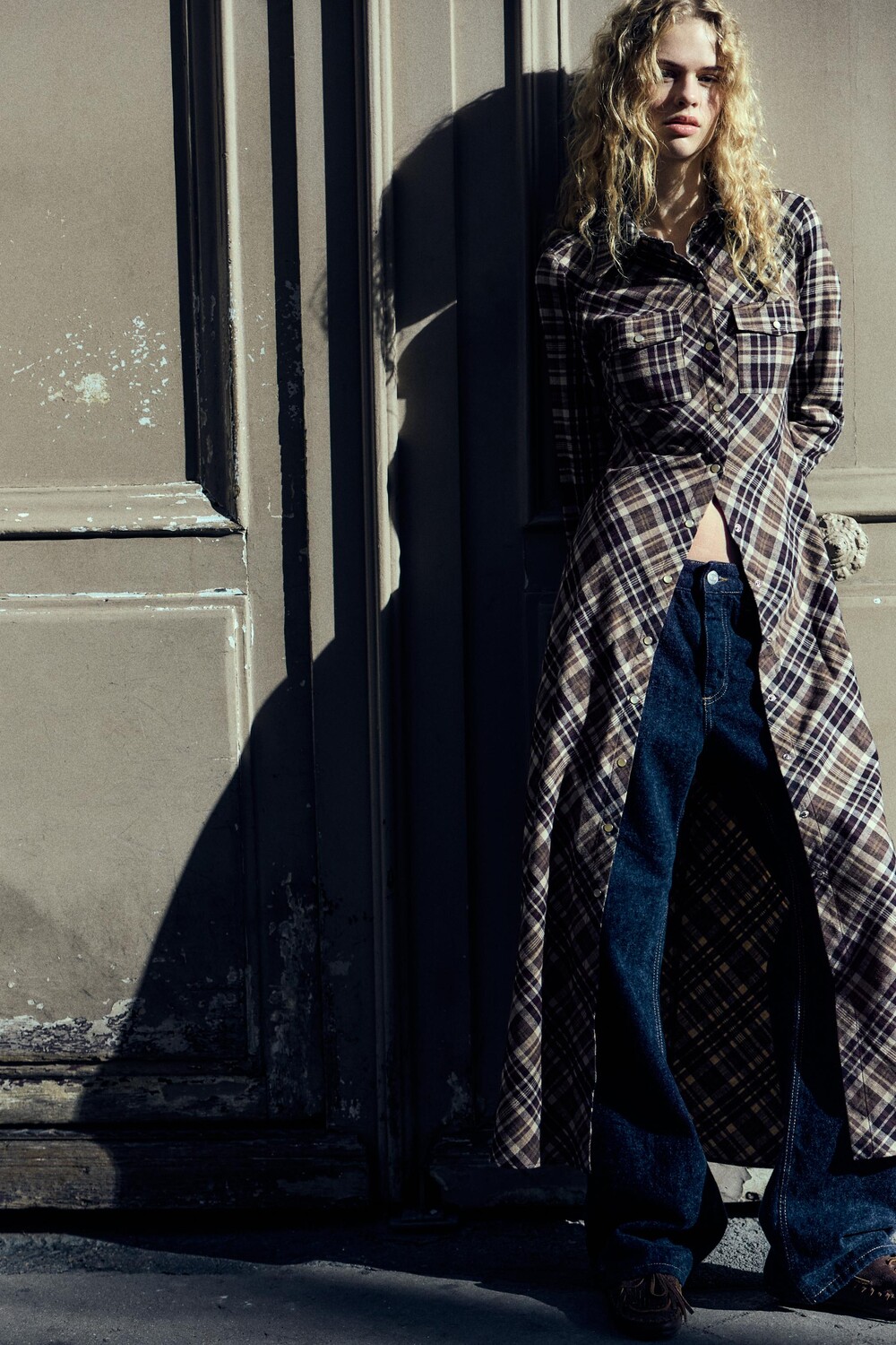 

Платье-рубашка в клетку ZARA, хаки