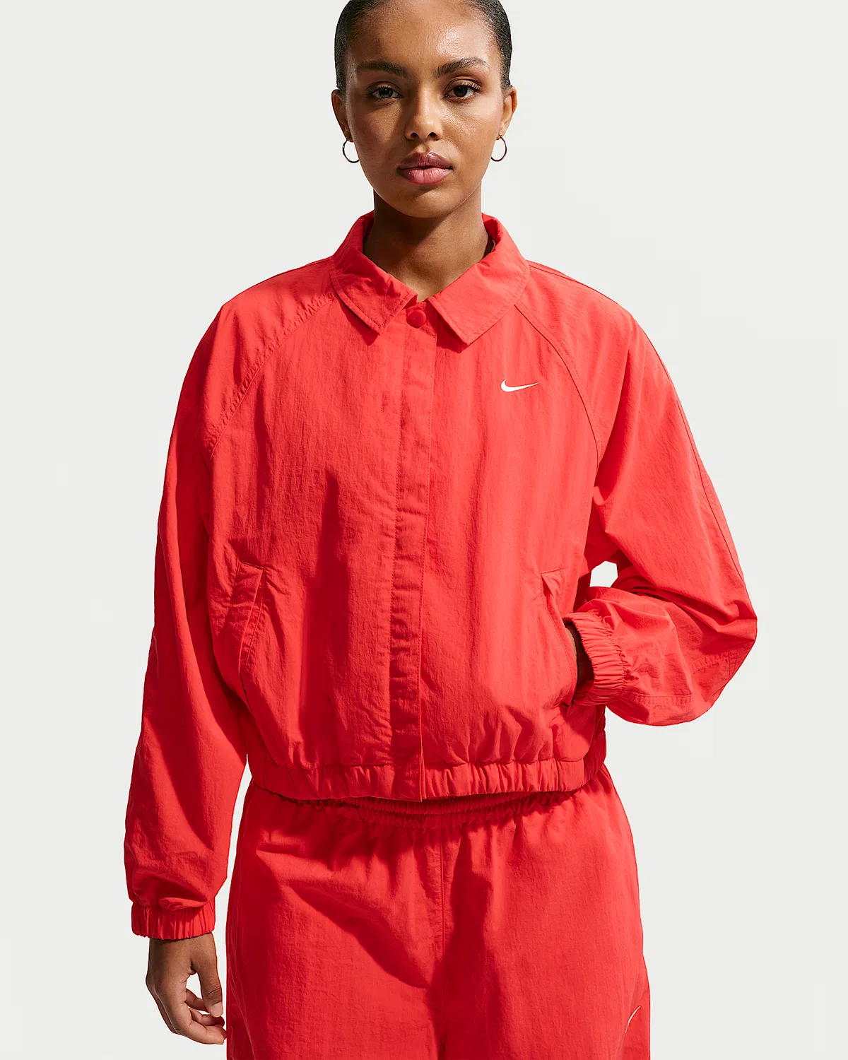 Женская оверсайз куртка Nike Sportswear, Light Crimson/Sail