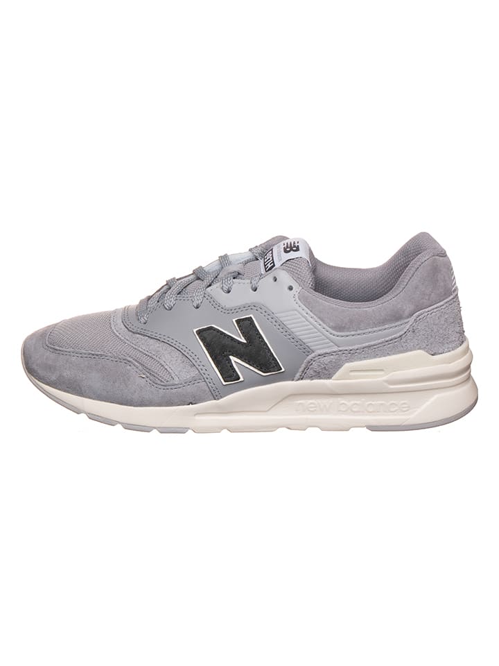 

Кроссовки на шнуровке New Balance, серый