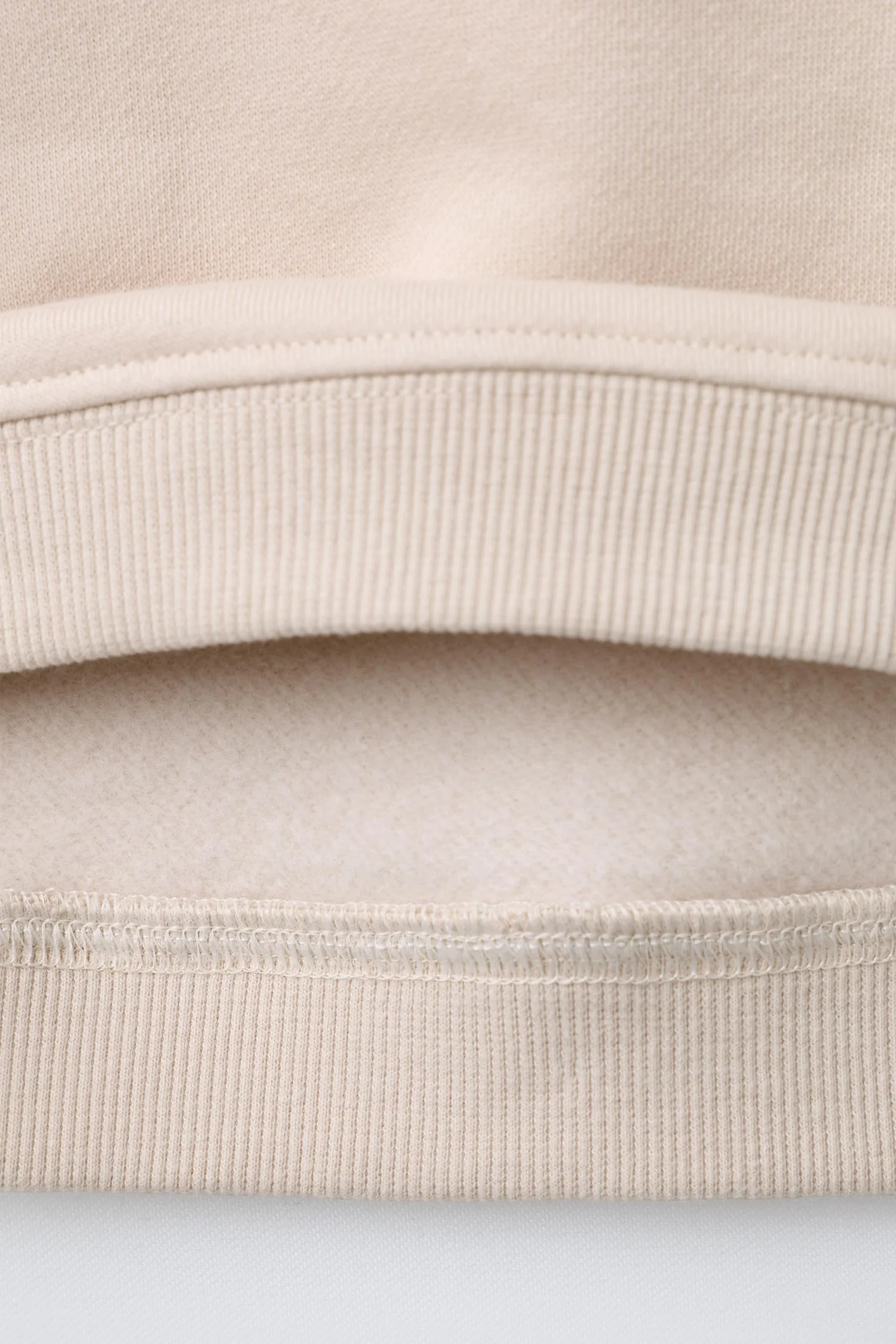Комплект из толстовки и спортивных брюк с начесом внутри Zara, светло-бежевый — фото 4