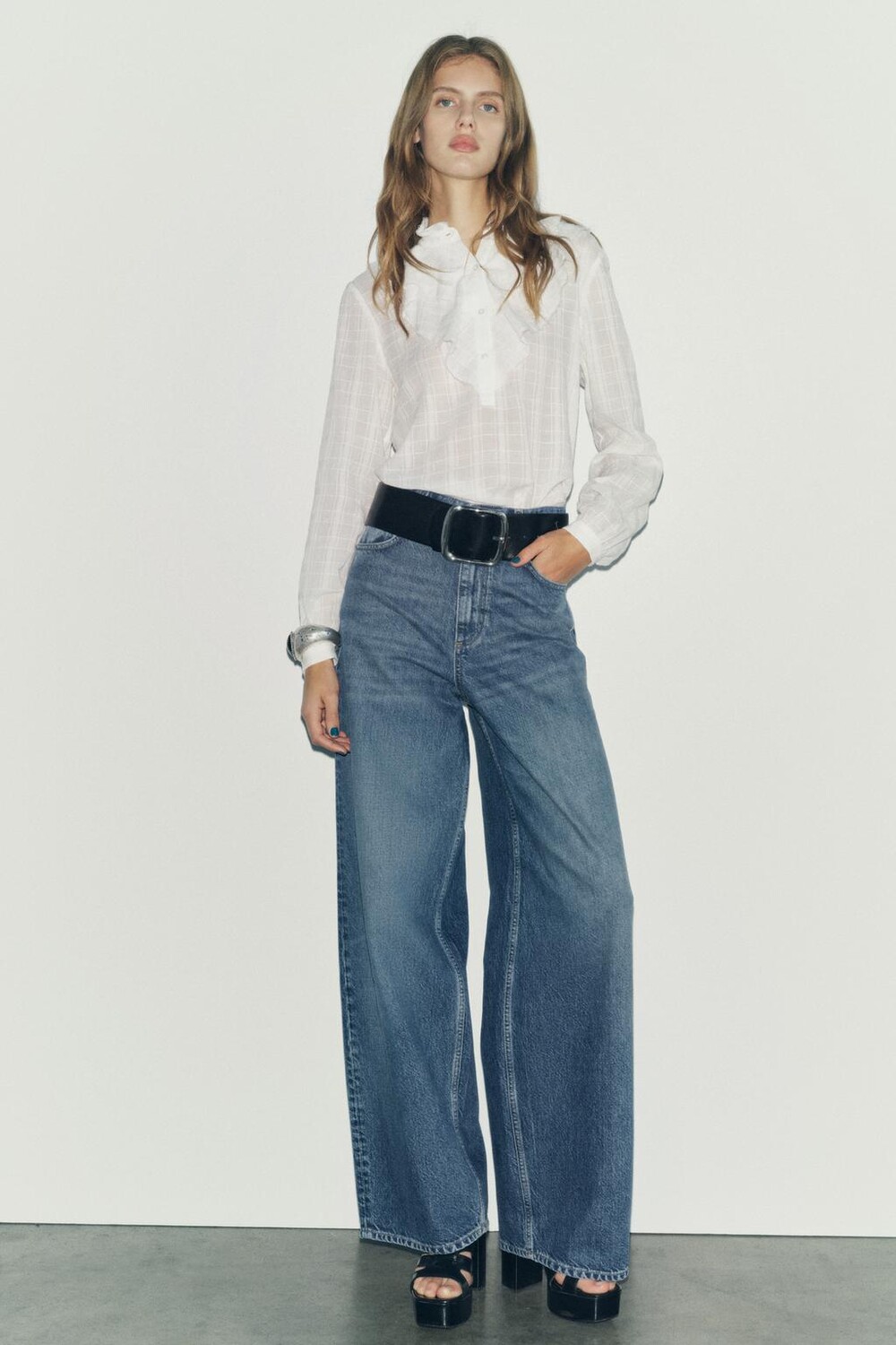 

Блузка с оборками ZARA, экрю