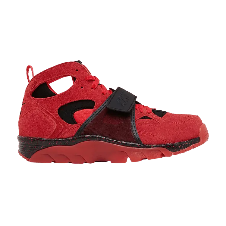 

Кроссовки Nike Air Trainer Huarache Premium 'Love/Hate', красный