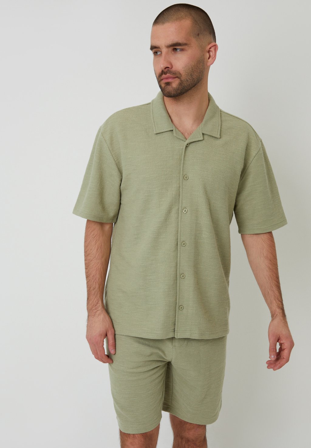 

Рубашка Threadbare, зеленый