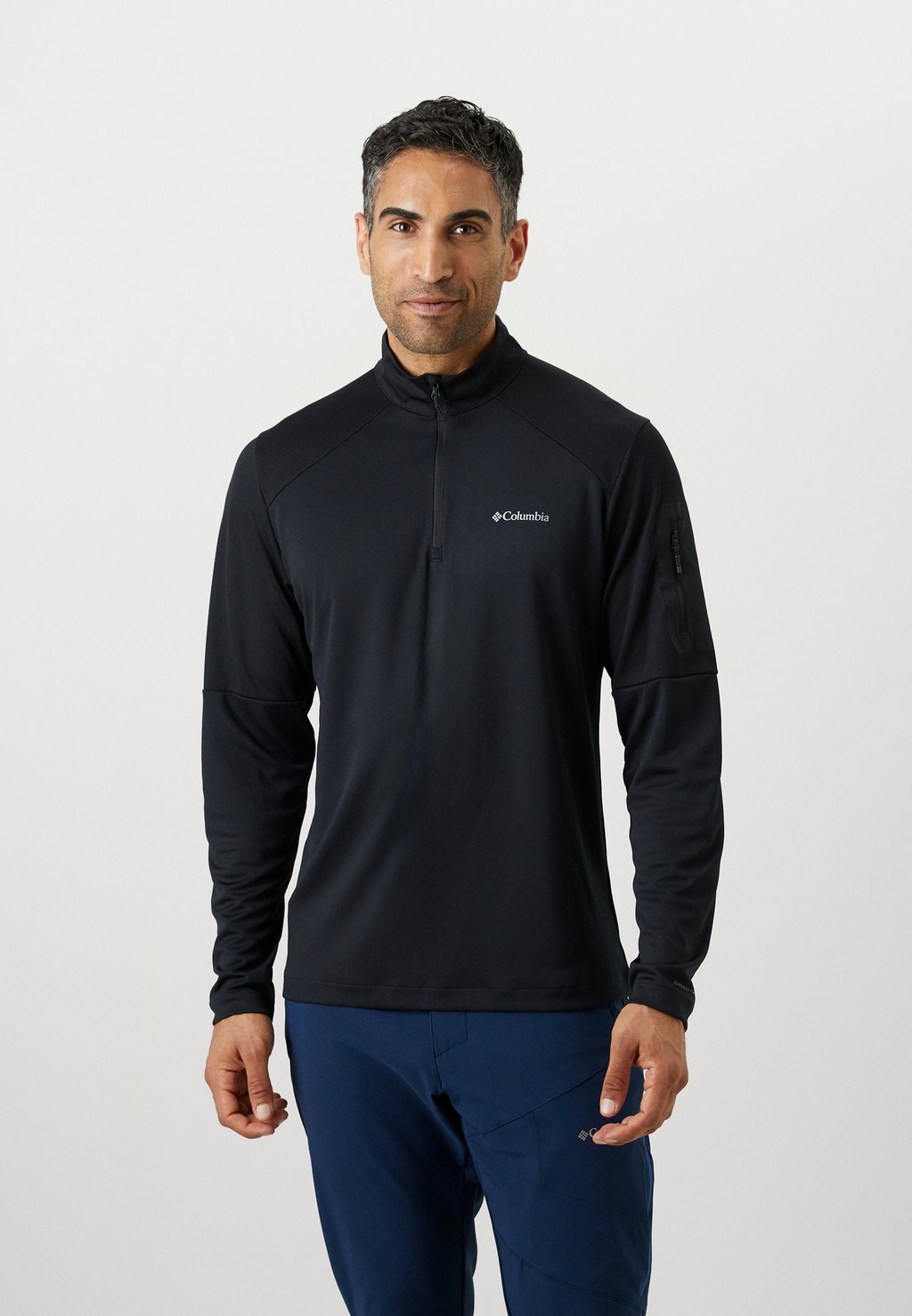 

Лонгслив COLUMBIA TECH 1/4 ZIP, черный