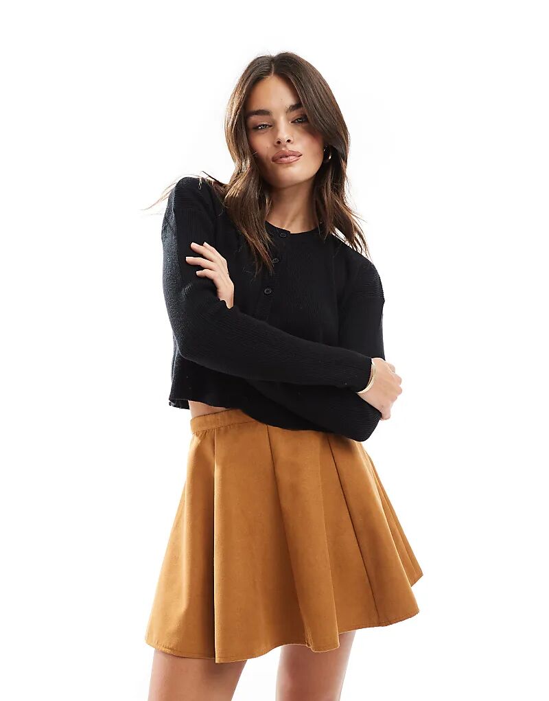 

Светло-коричневая мини-юбка из замши Flippy ASOS DESIGN