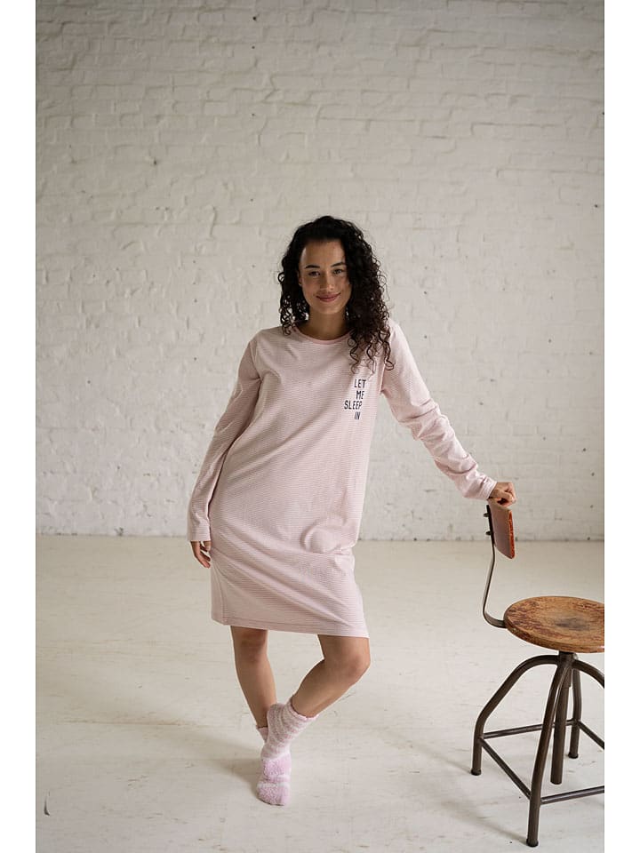 

By Louise Ночная рубашка розового цвета