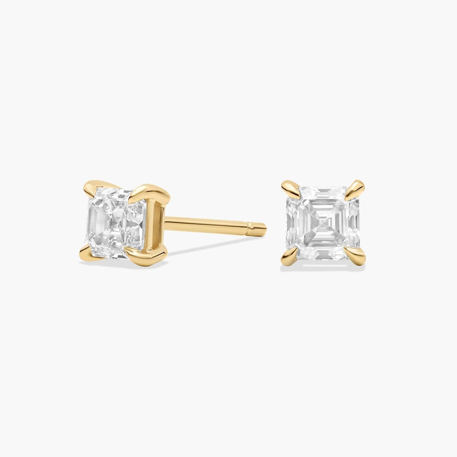 

Серьги-гвоздики с бриллиантами огранки Asscher из желтого золота 14 карат (3/4 карата Tw. - HI / SI1-SI2) Blue Nile