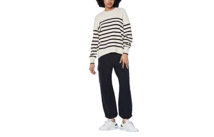 

Свитер женский Uniqlo, молочно-белый