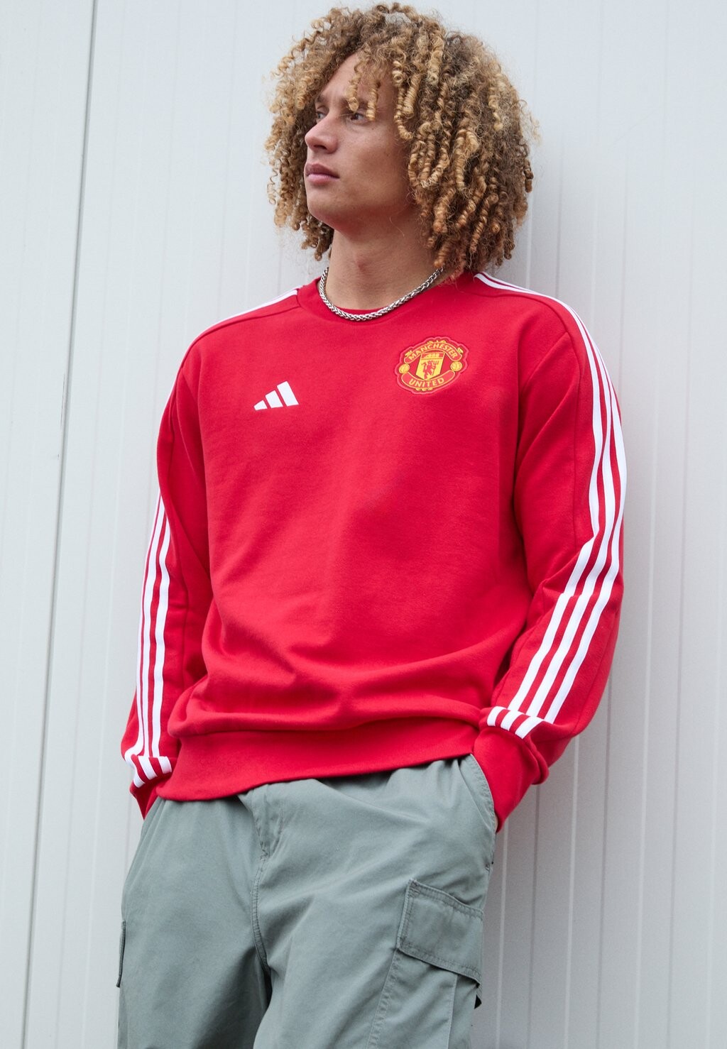 

Толстовка Manchester United Dna adidas Performance, красный