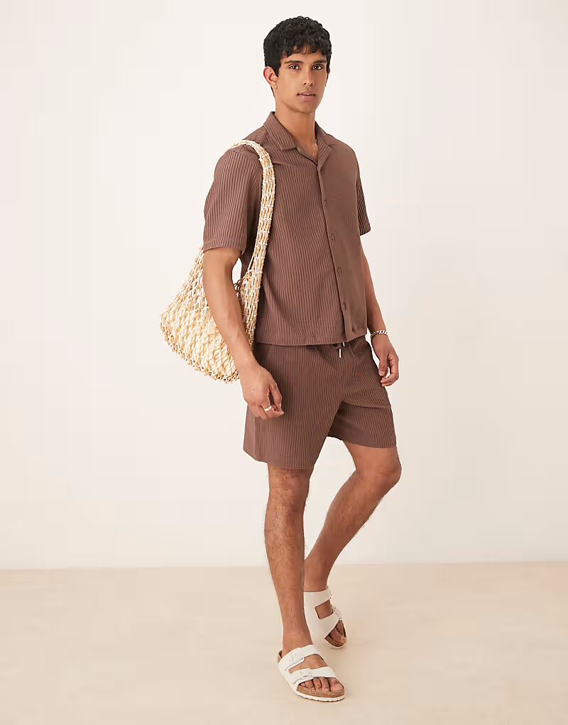 

Рубашка свободного кроя с плиссировкой коричневого цвета Asos Design