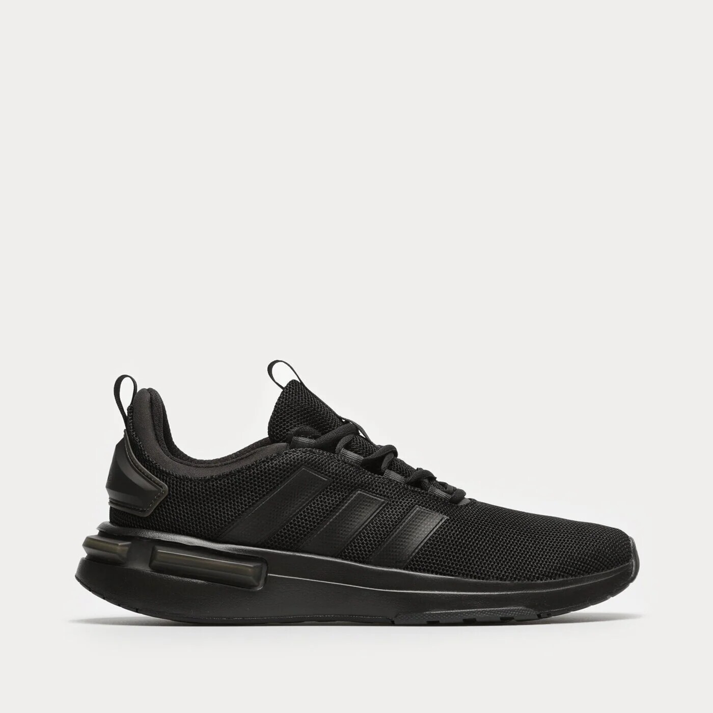 

Кроссовки Adidas Racer ТР23, черный