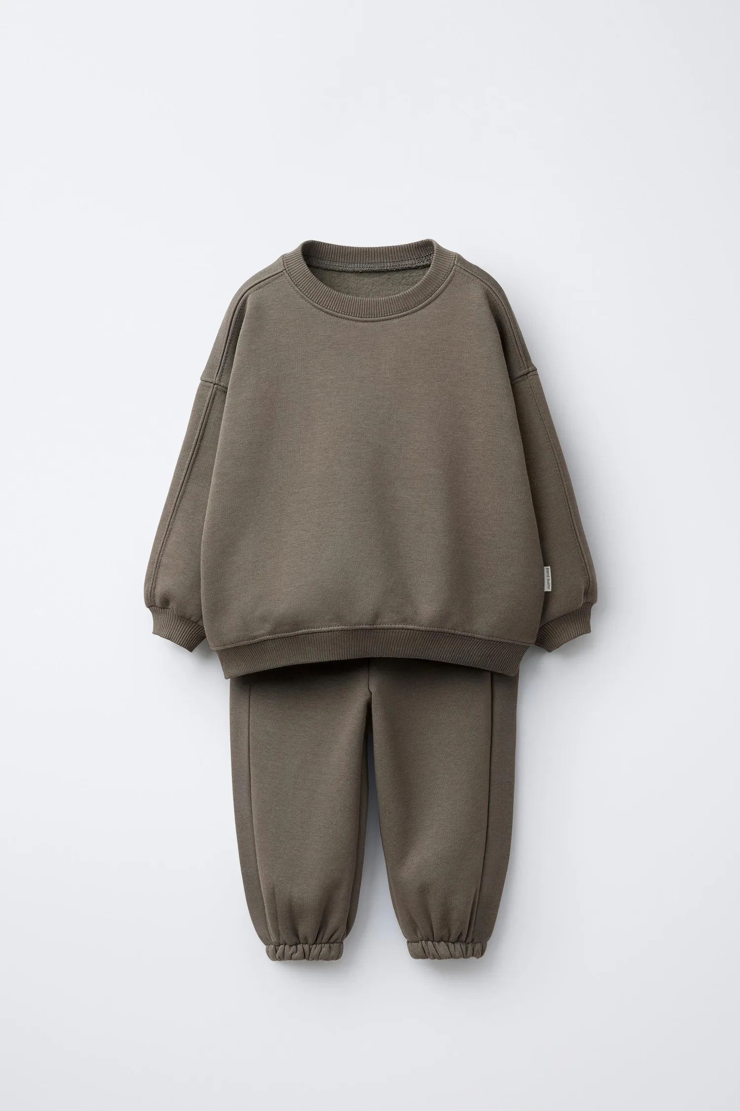 Комплект из спортивной толстовки и спортивных брюк от basic label Zara, коричневый
