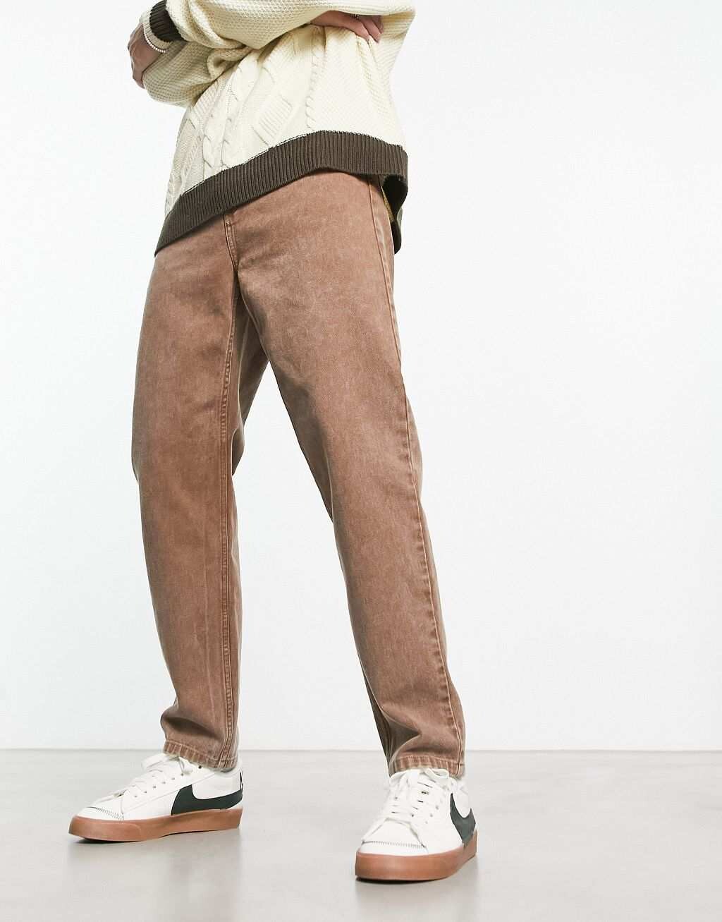 

Коричневые свободные зауженные джинсы Carhartt WIP newel
