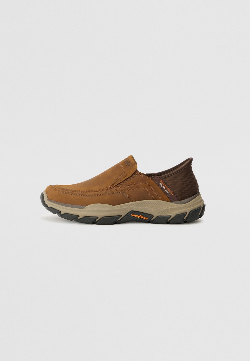 

Кроссовки RESPECTED - Slip-ons Skechers Wide Fit, темно-коричневый