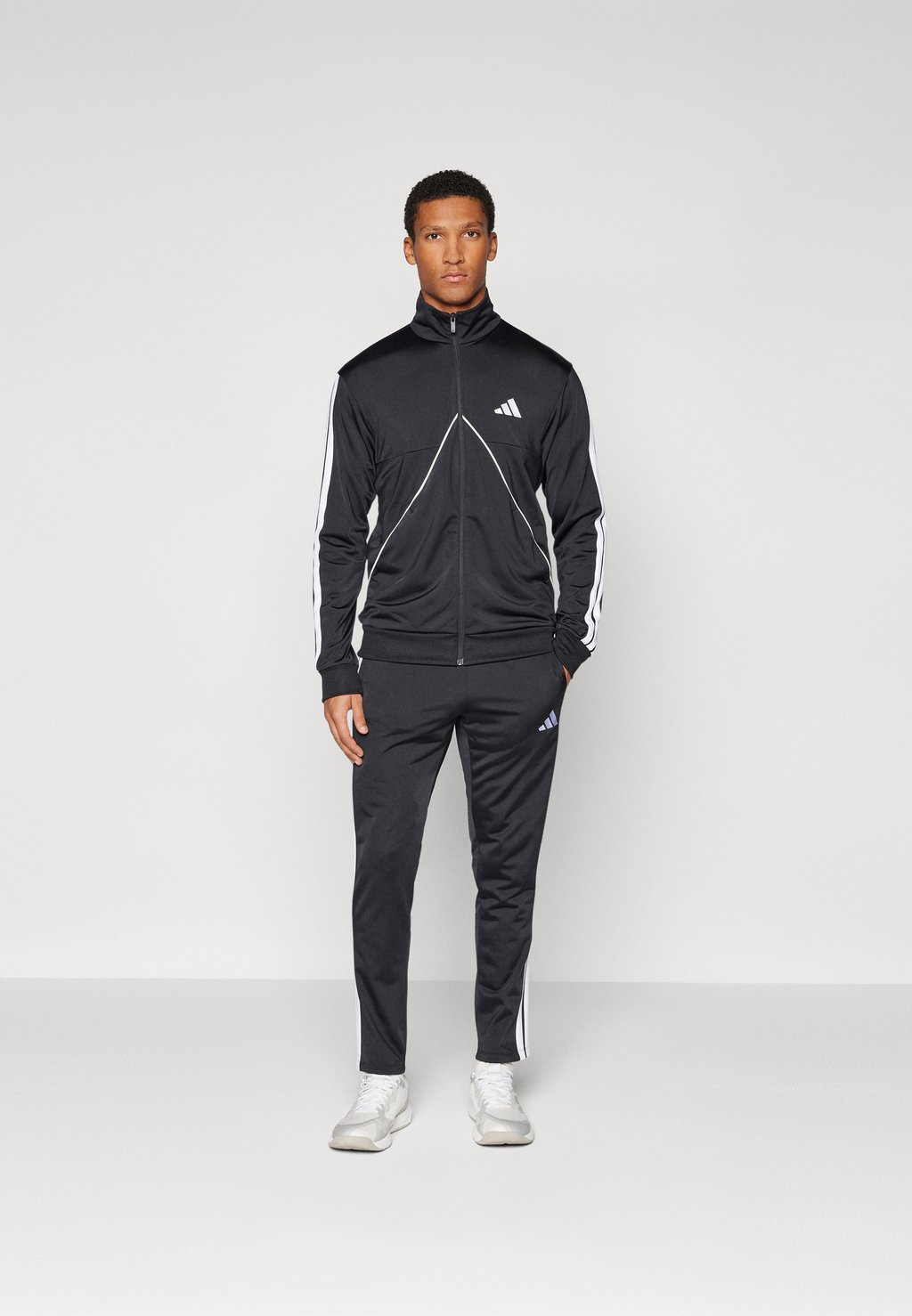 

Спортивный костюм TRICOT TIRO INSPPIRED SET adidas Sportswear, черный