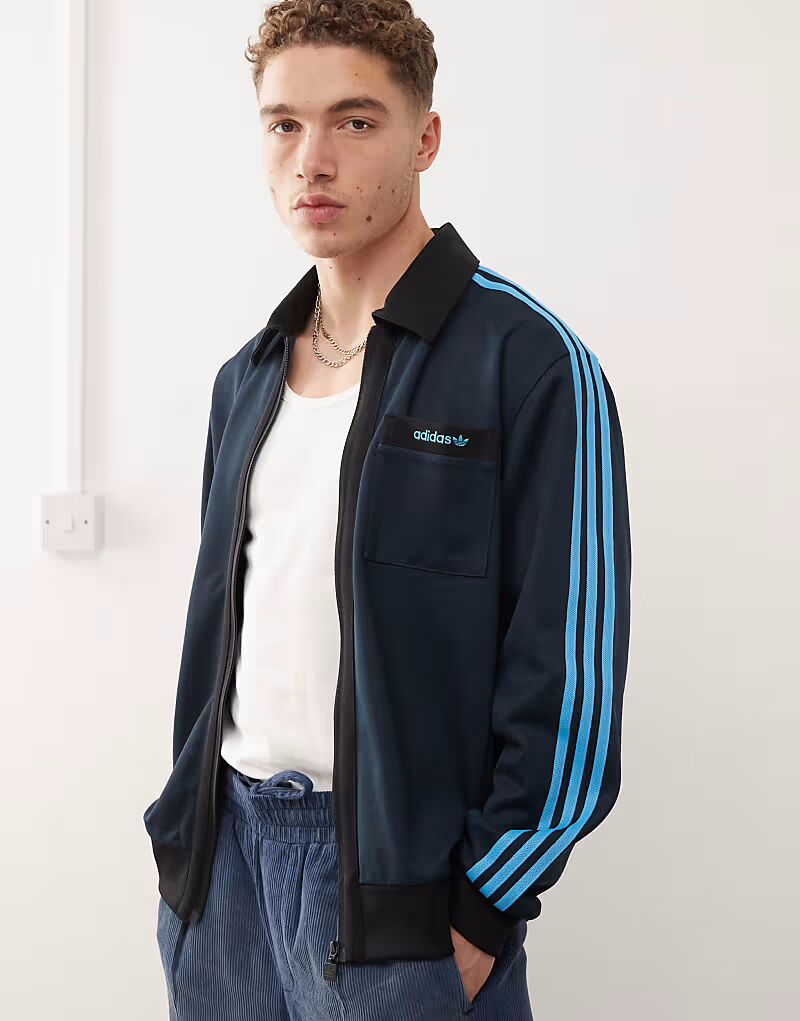 

Спортивная куртка Adidas Originals синего цвета