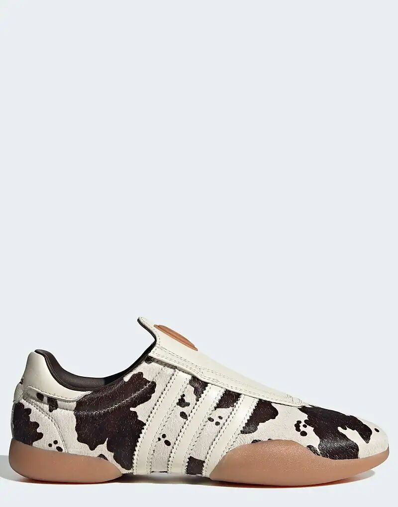 Кроссовки adidas Originals Taekwondo mei с принтом коровы