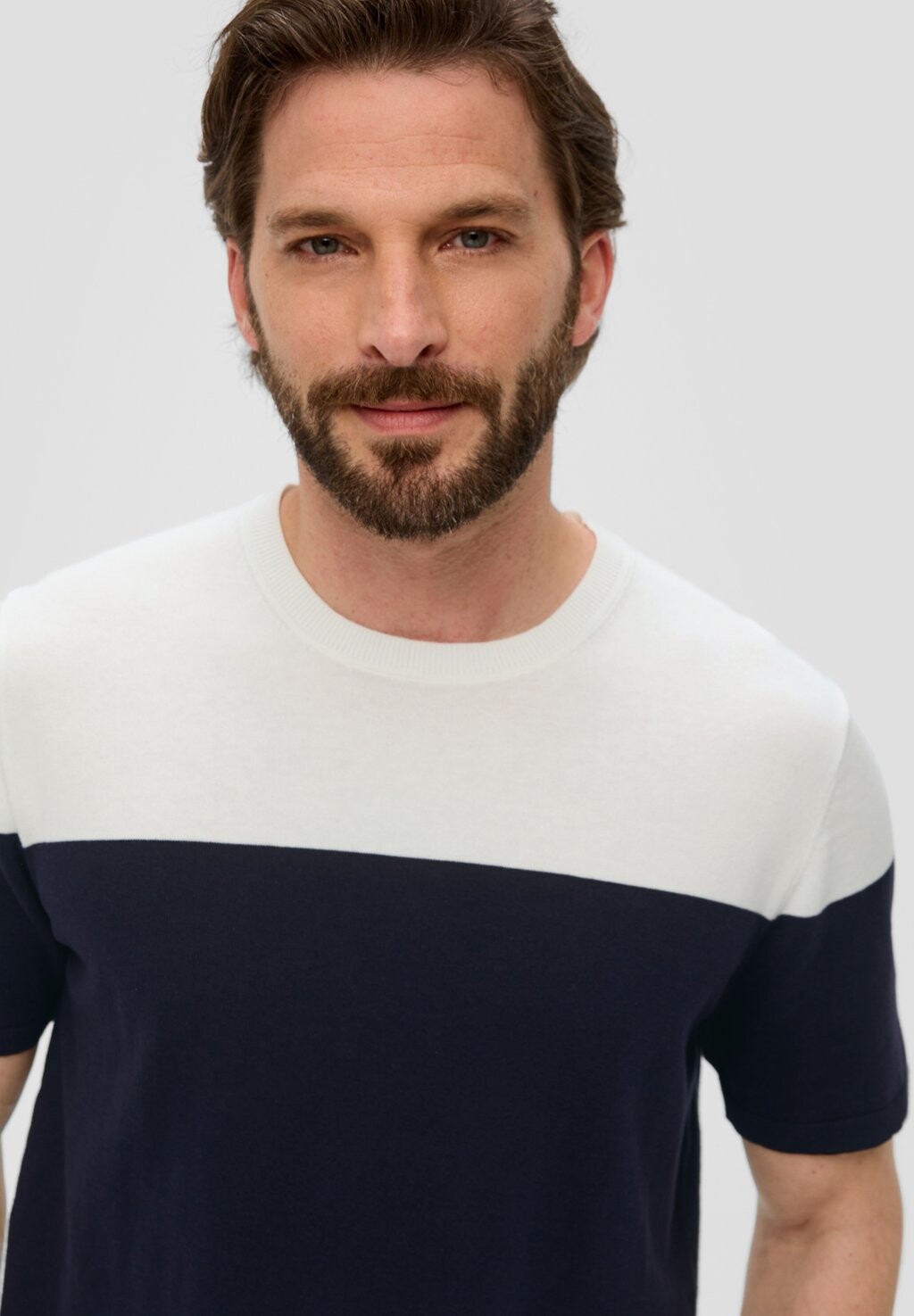

Футболка с принтом MIT COLOUR-BLOCKING s.Oliver BLACK LABEL, темно-синий