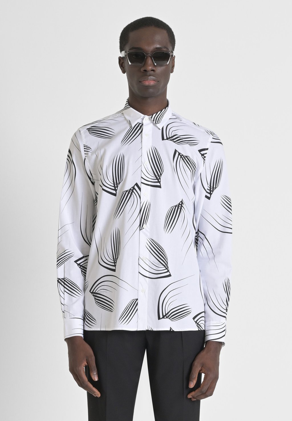 

Рубашка BARCELONA REGULAR STRAIGHT FIT Antony Morato, белый