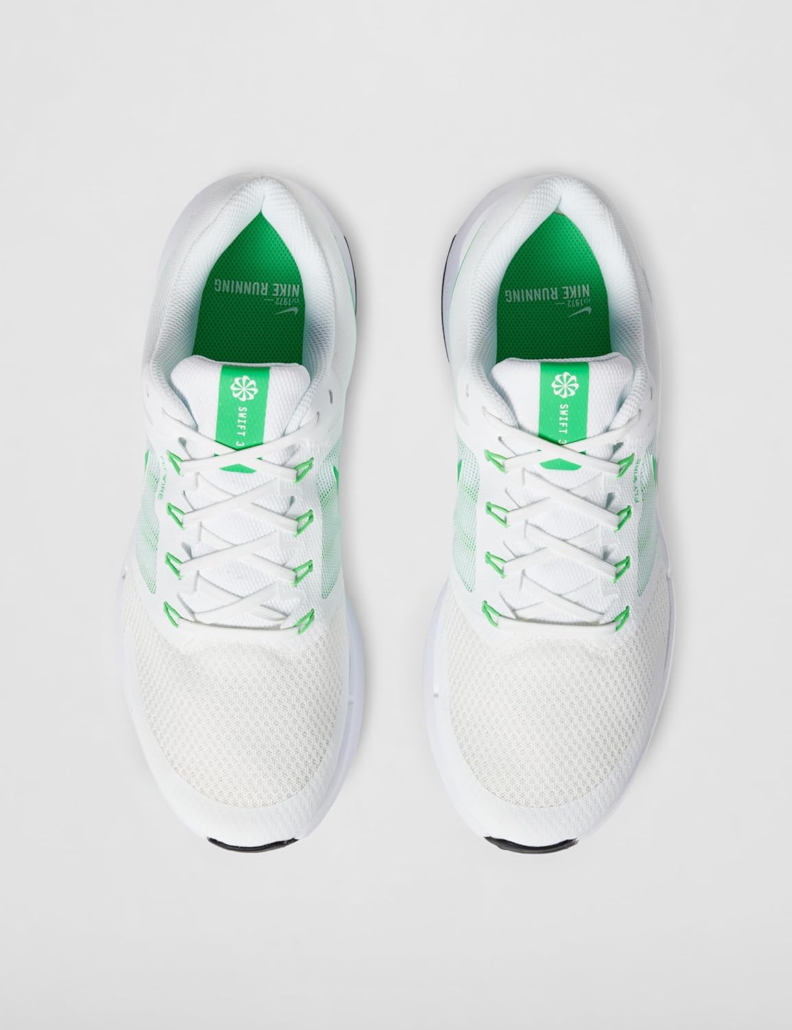 Мужские кроссовки для бега по шоссе Nike Run Swift 3, зеленый/белый/зеленый — фото 4