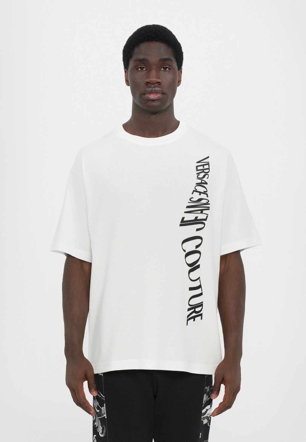 

Футболка с принтом LOGO LIQUIFY RUBBER Versace Jeans Couture, белый
