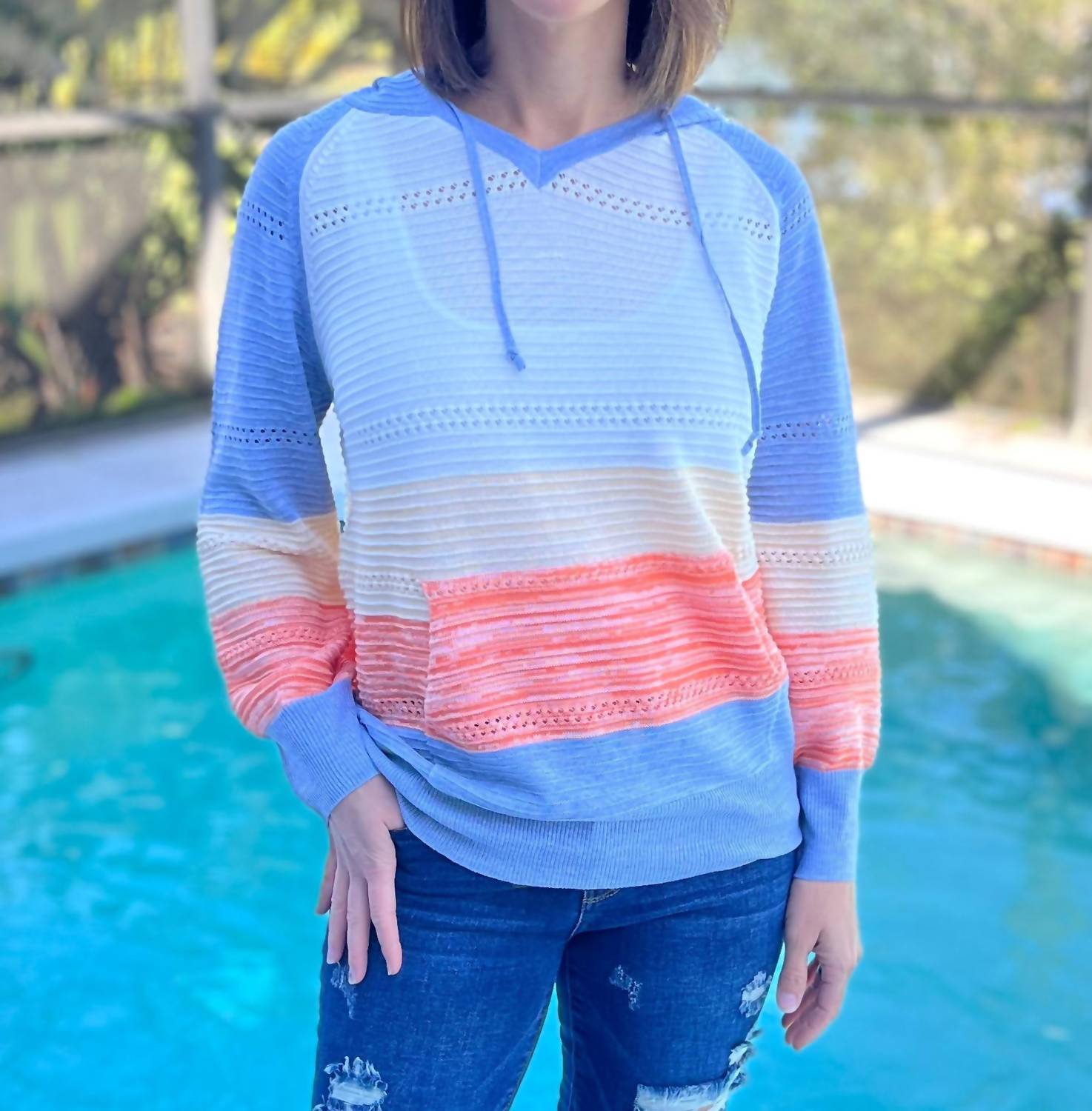 

Весенняя худи с прыгающим принтом в коралловом цвете Howard's