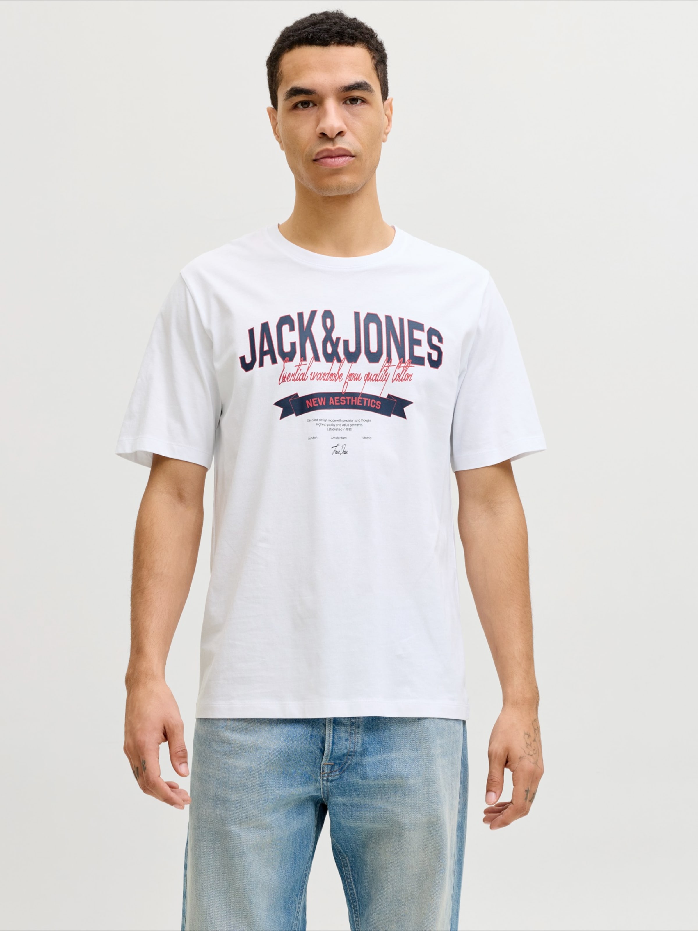

JACK & JONES Футболка в белом цвете