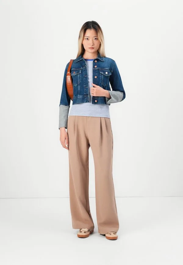 Джинсовая куртка с заостренными манжетами Gap, Medium Wash — фото 2