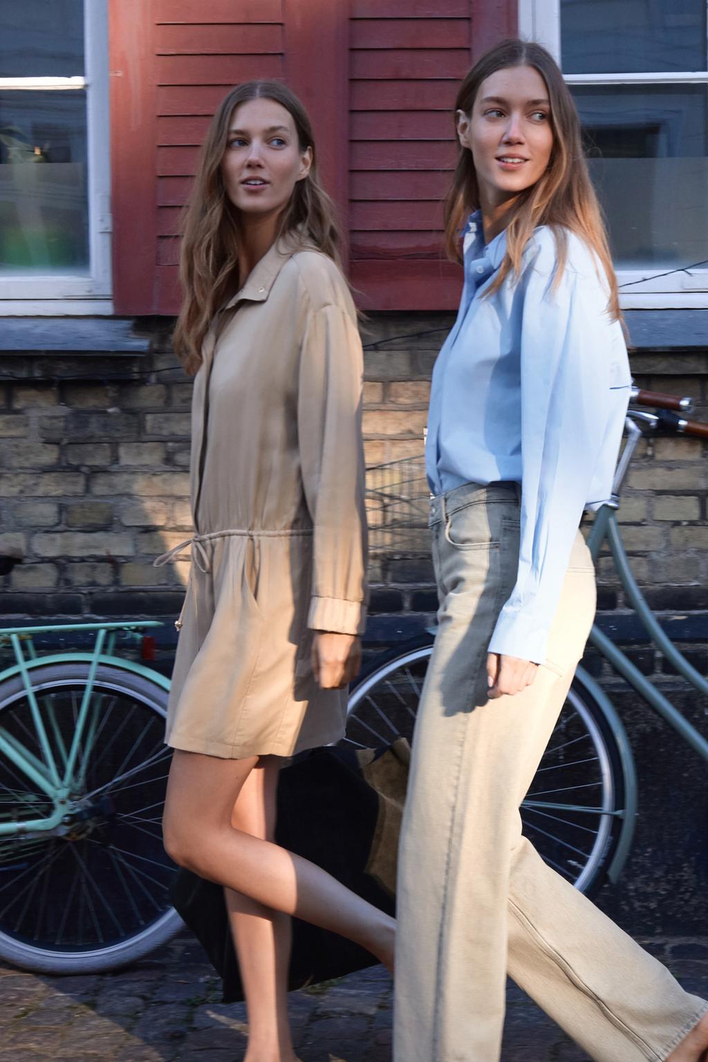 

Поплиновая рубашка с кольцом на спине ZARA, небесно-синий