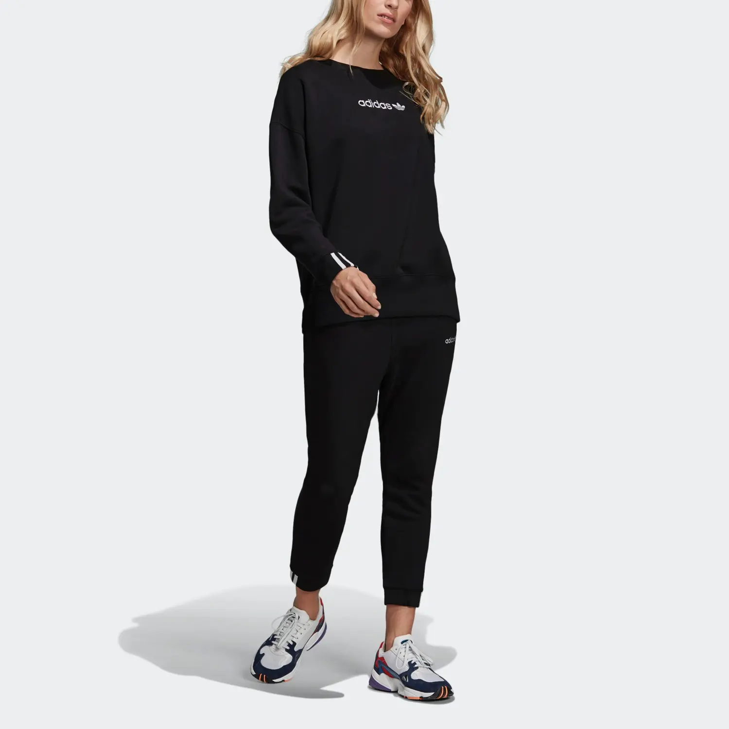Футболка Adidas Originals женская черная вязаная спортивная — фото 4