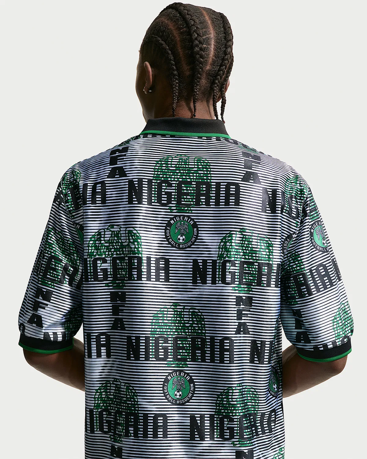 Мужская футболка Nike Dri-FIT с коротким рукавом Nigeria Energy, White/Black/Pine Green/Electric Green — фото 2