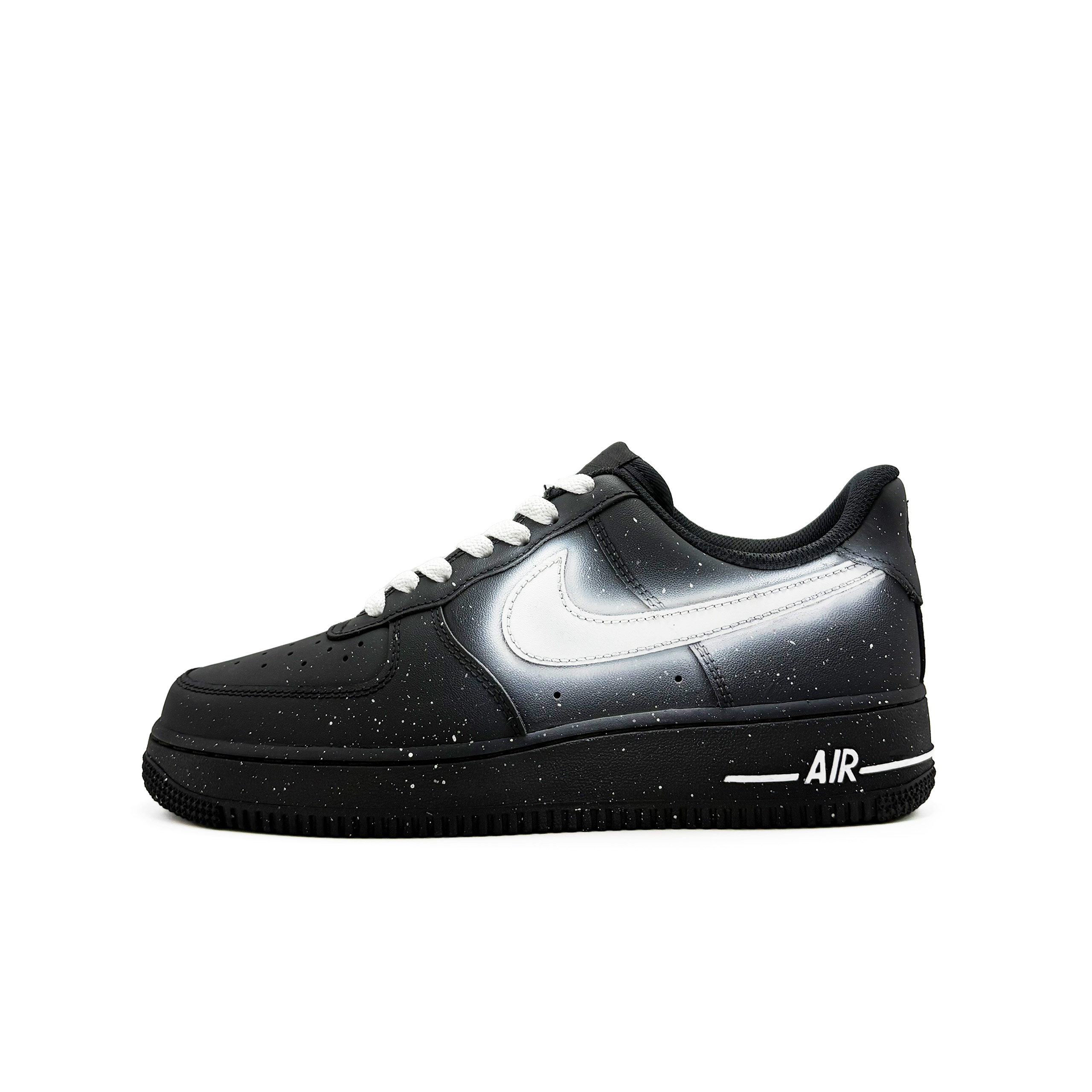 

Nike Air Force 1 Dark Radiance устойчивые к истиранию нескользящие низкие скейтбордские туфли Black детские
