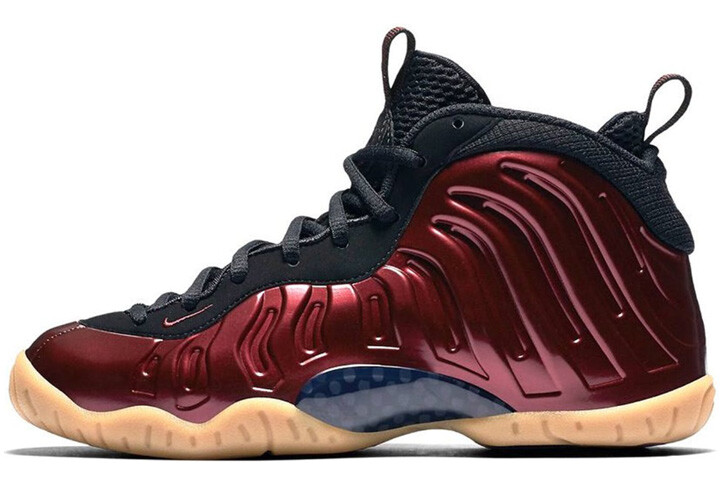 

Женские баскетбольные кроссовки Nike Foamposite One Vintage
