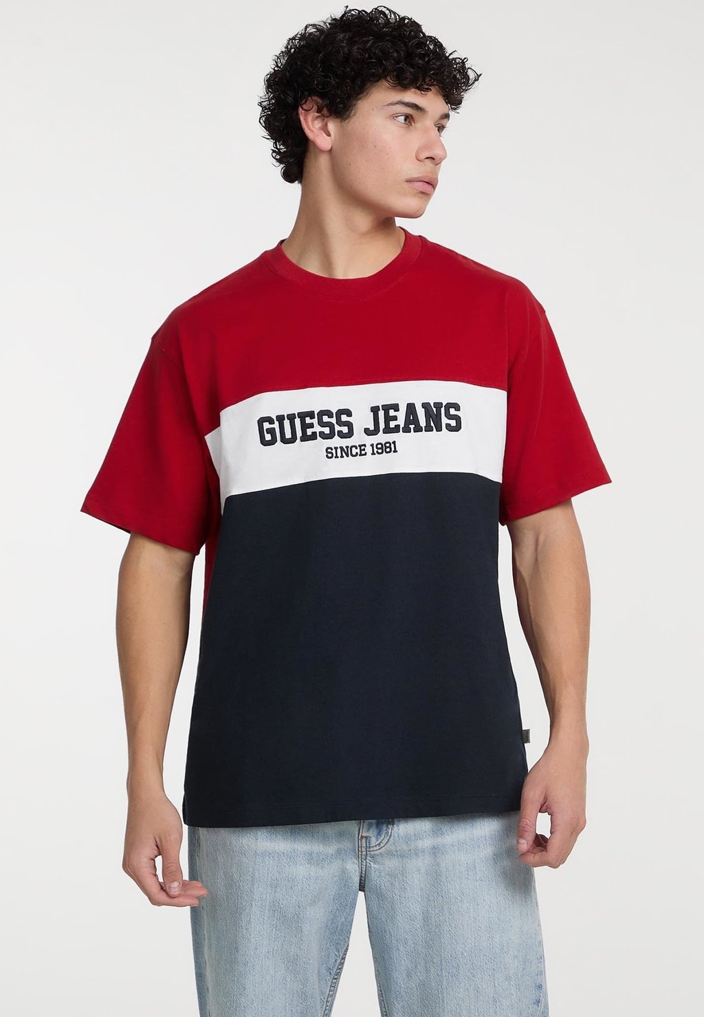 

Футболка с принтом LOGO Guess Jeans, красный