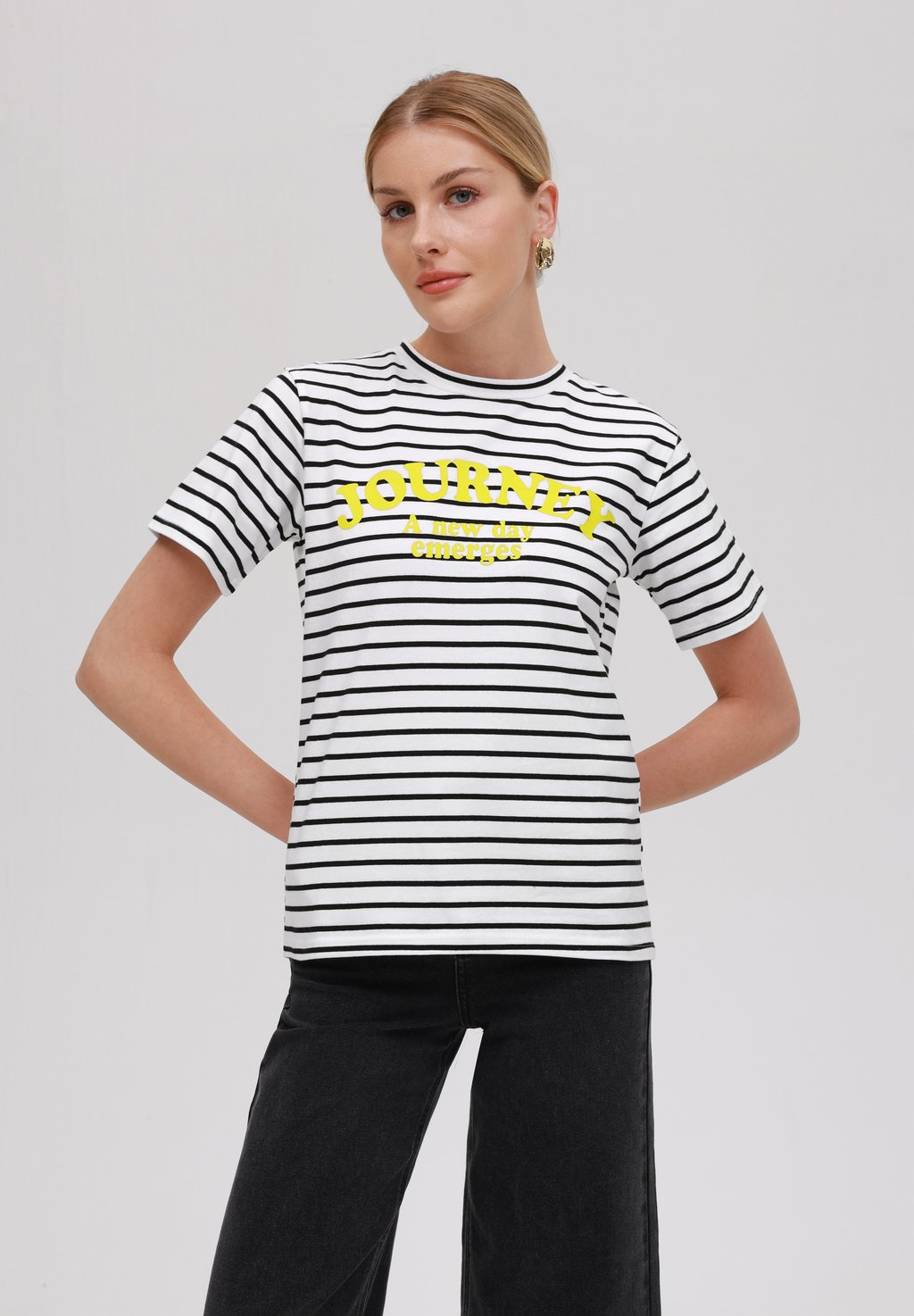 

Футболка с принтом Anna Field by Zalando, кремовый