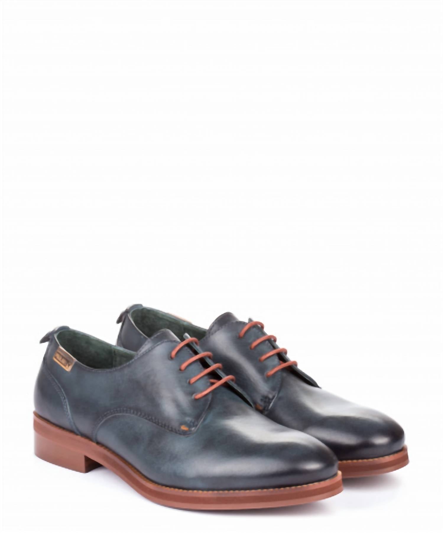 Женские туфли Royal Leather Lace Up Shoes черного цвета PIKOLINOS — фото 2